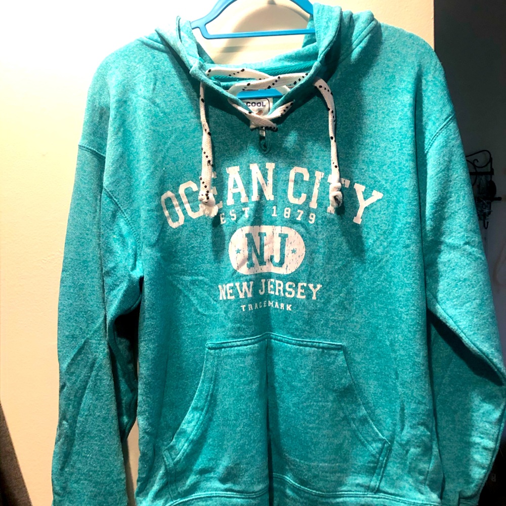 Pull over hoodie